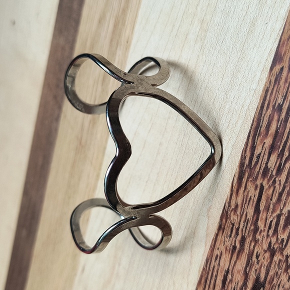 Open Cuff Bracelet Heart Silver Tone Metal Thin Small - Picture 12 of 12